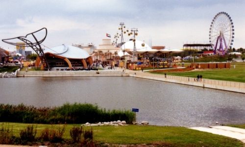 EXPO 01